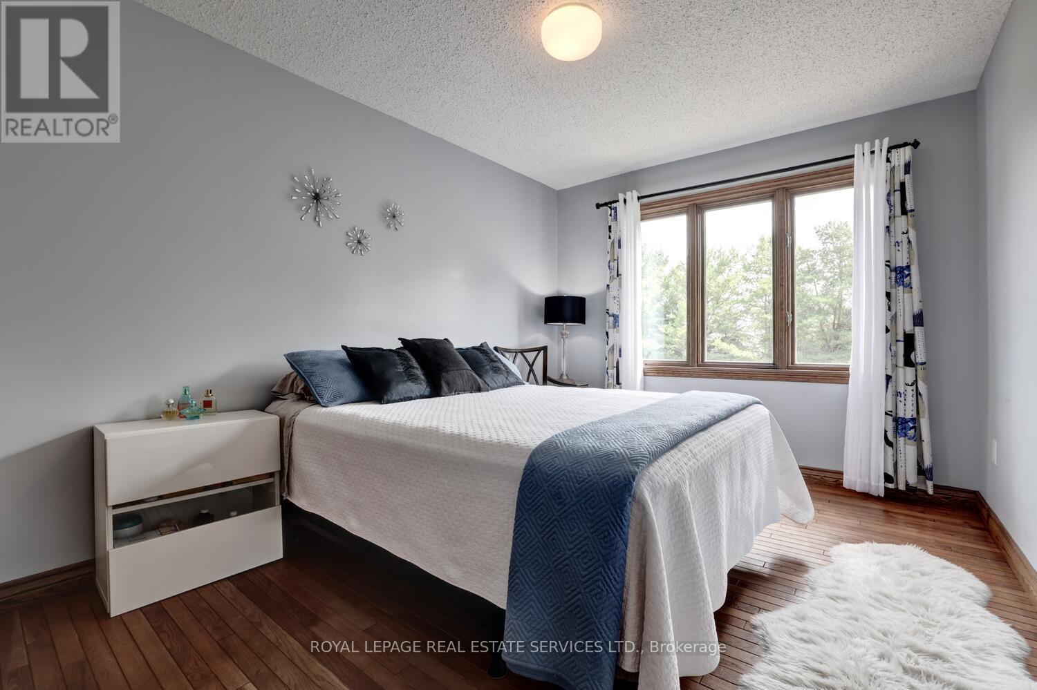 












16 MCCOLL DRIVE

,
Caledon,




Ontario
L7C1J4

