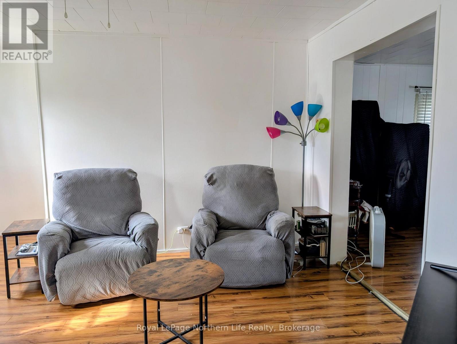 












58 MAIN STREET

,
Timiskaming (TIM - Outside - Rural),




Ontario
P0J1N0

