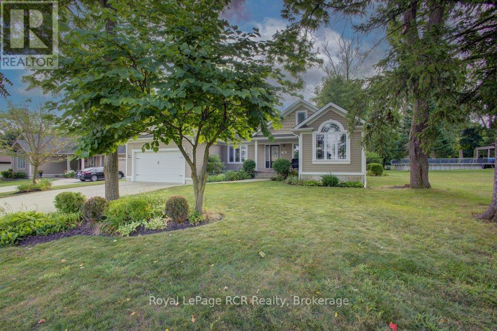 












320 DURHAM STREET W

,
Wellington North (Mount Forest),




Ontario
N0G2L1


