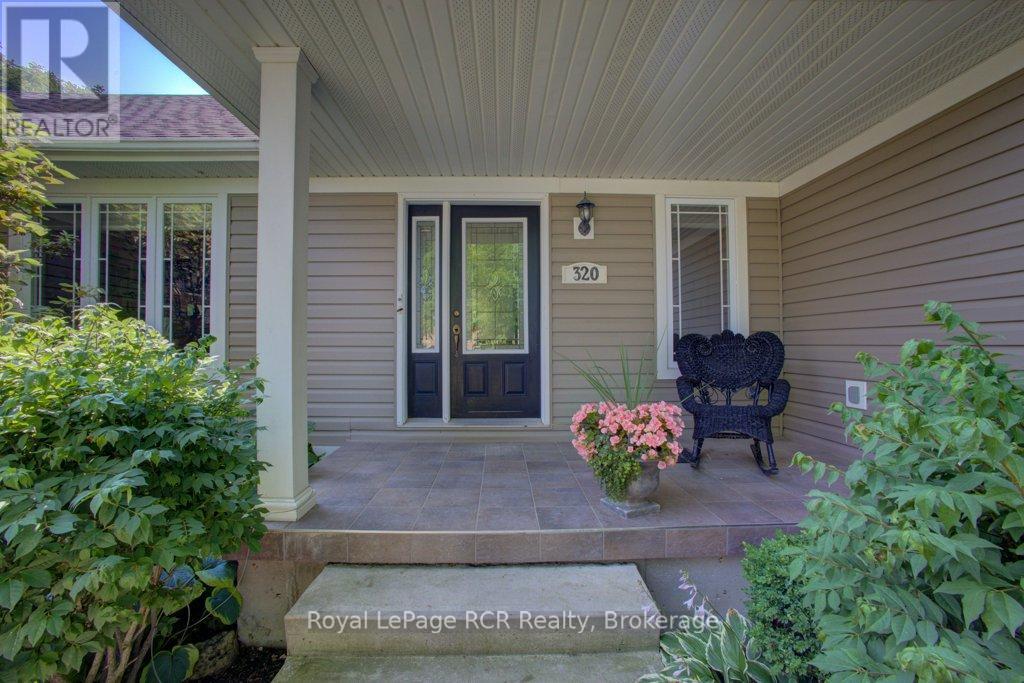 












320 DURHAM STREET W

,
Wellington North (Mount Forest),




Ontario
N0G2L1

