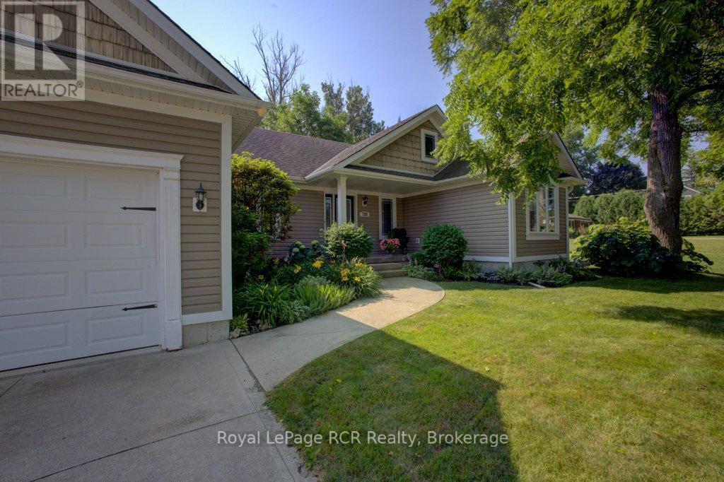 












320 DURHAM STREET W

,
Wellington North (Mount Forest),




Ontario
N0G2L1

