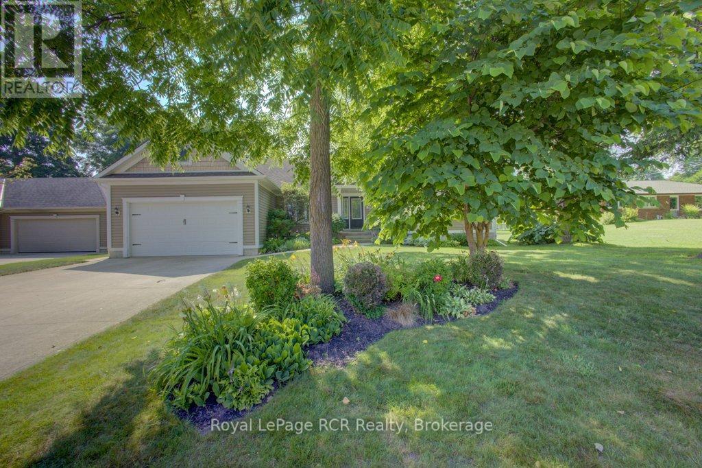 












320 DURHAM STREET W

,
Wellington North (Mount Forest),




Ontario
N0G2L1


