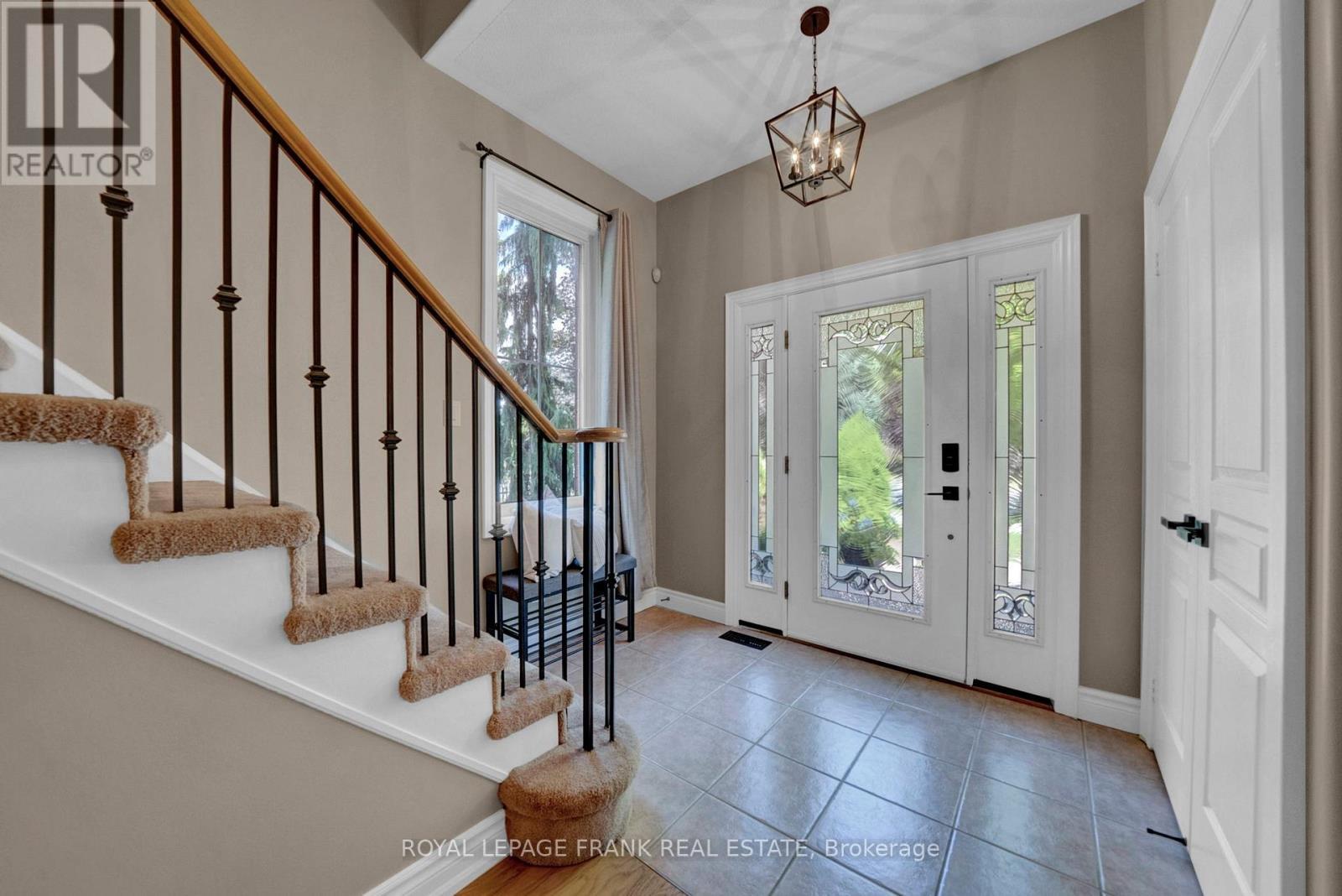 












22 OSGOODE GATE

,
Clarington (Courtice),




Ontario
L1E1V8

