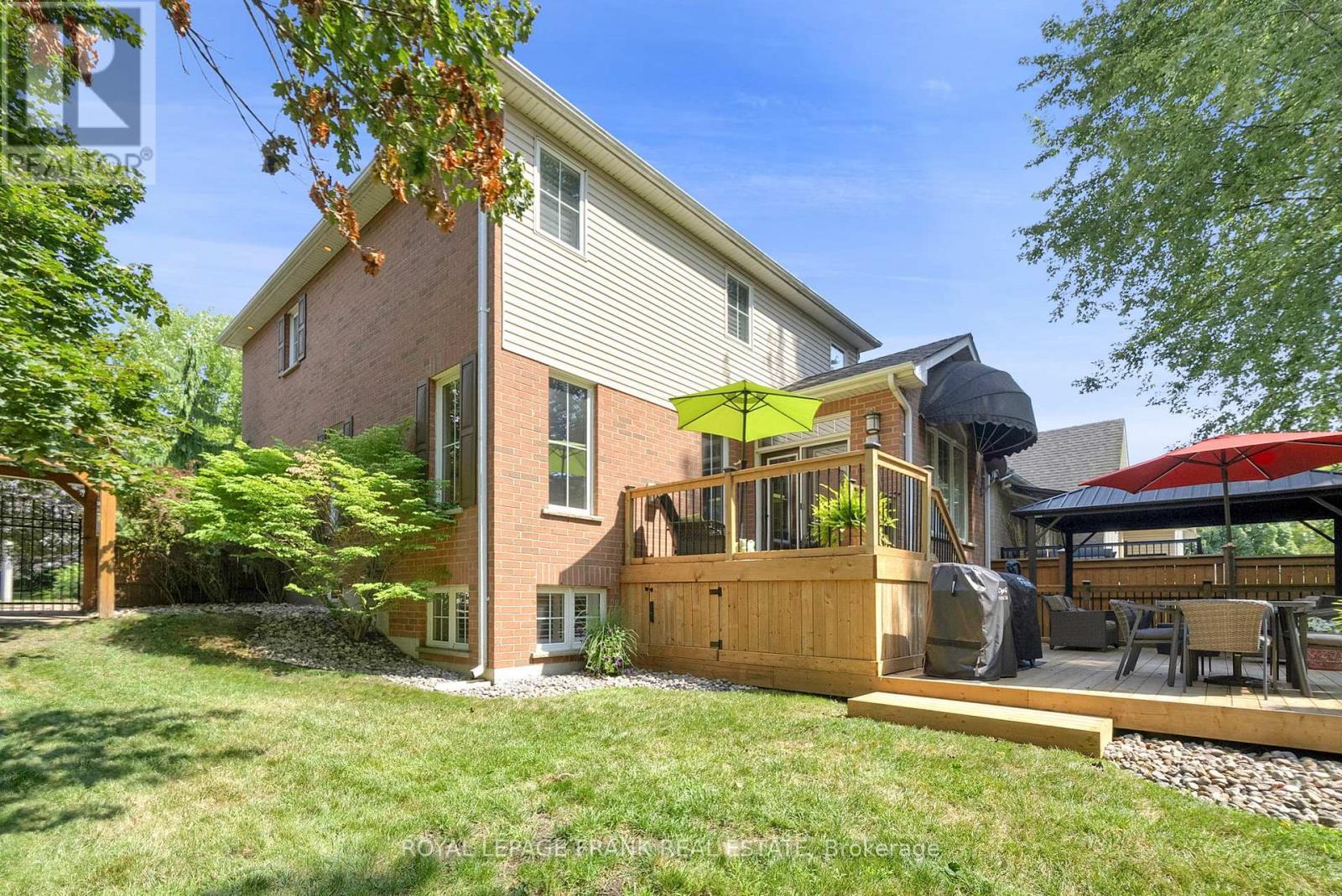 












22 OSGOODE GATE

,
Clarington (Courtice),




Ontario
L1E1V8

