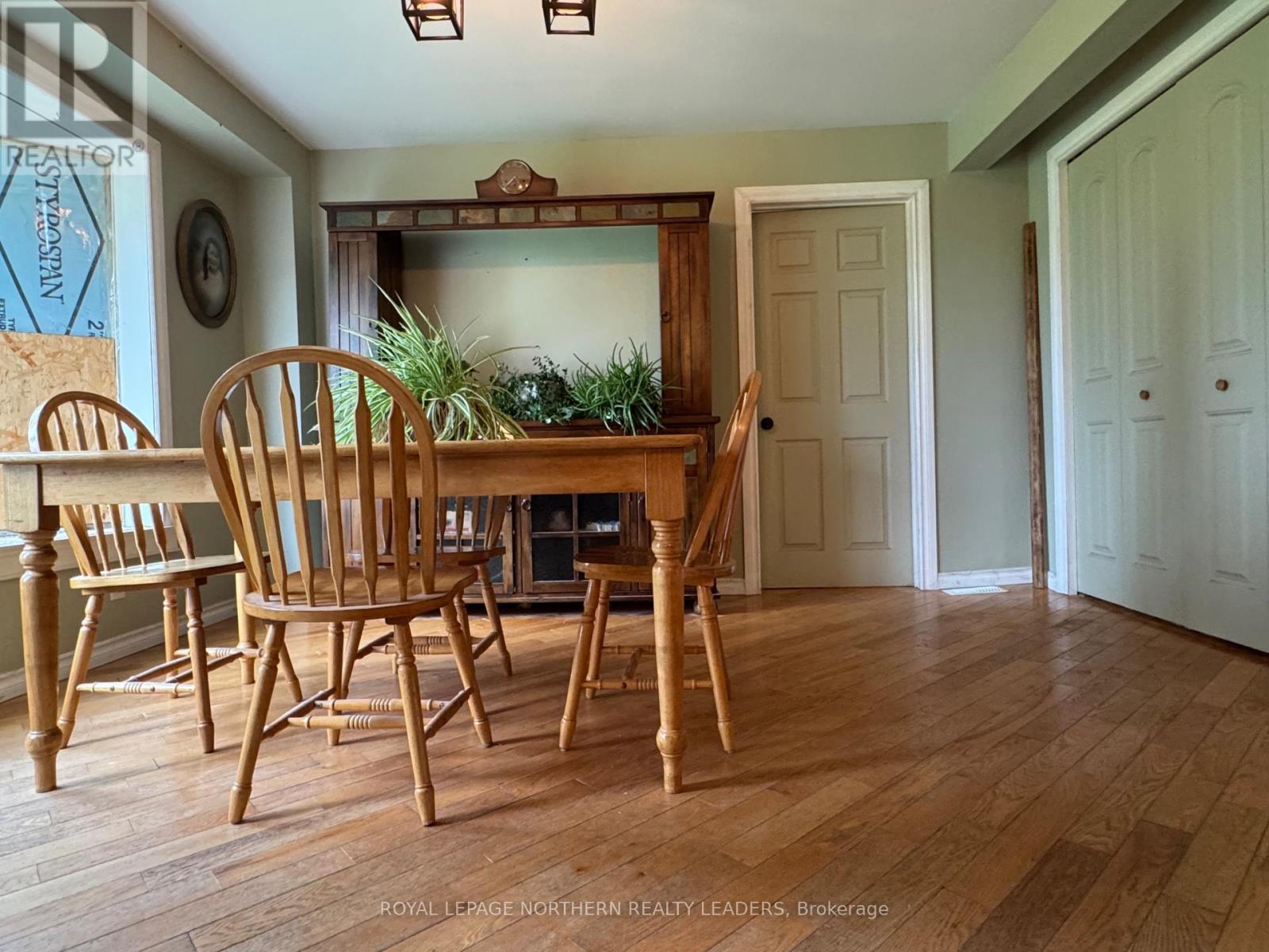 












4977 FREDERICKHOUSE LAKE ROAD

,
Timmins (TM - Outside East),




Ontario
P0N1A0


