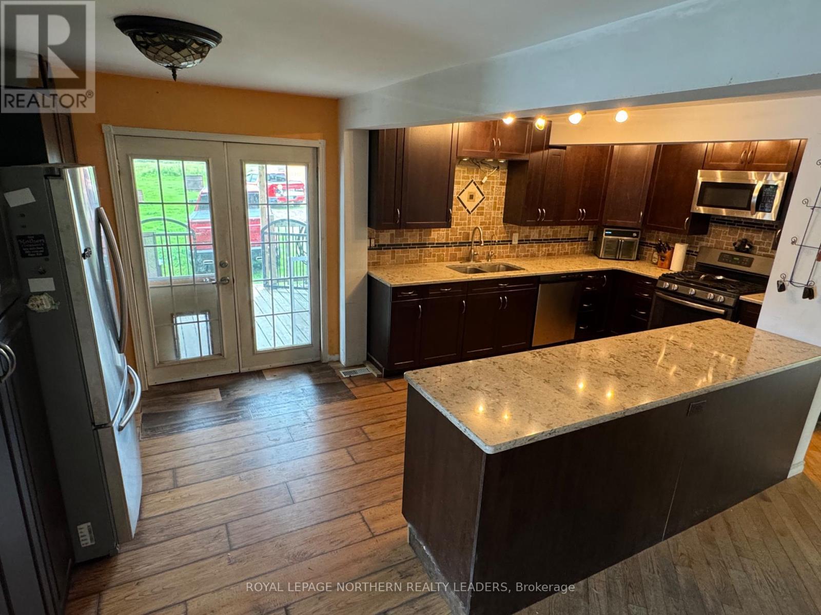 












4977 FREDERICKHOUSE LAKE ROAD

,
Timmins (TM - Outside East),




Ontario
P0N1A0

