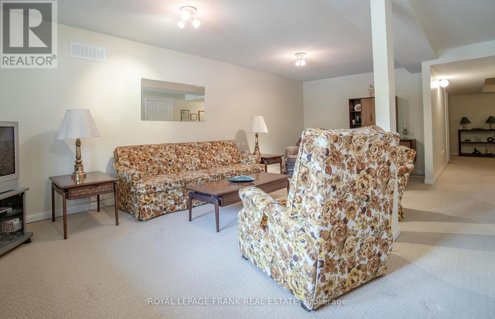 












48 - 1111 WILSON ROAD N

,
Oshawa (Pinecrest),




Ontario
L1G8C2

