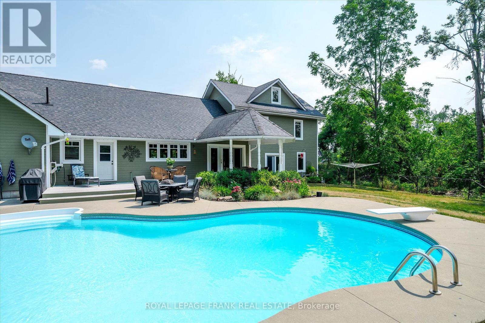 












1898 LAKEHURST ROAD

,
Trent Lakes,




Ontario
K0L1J0

