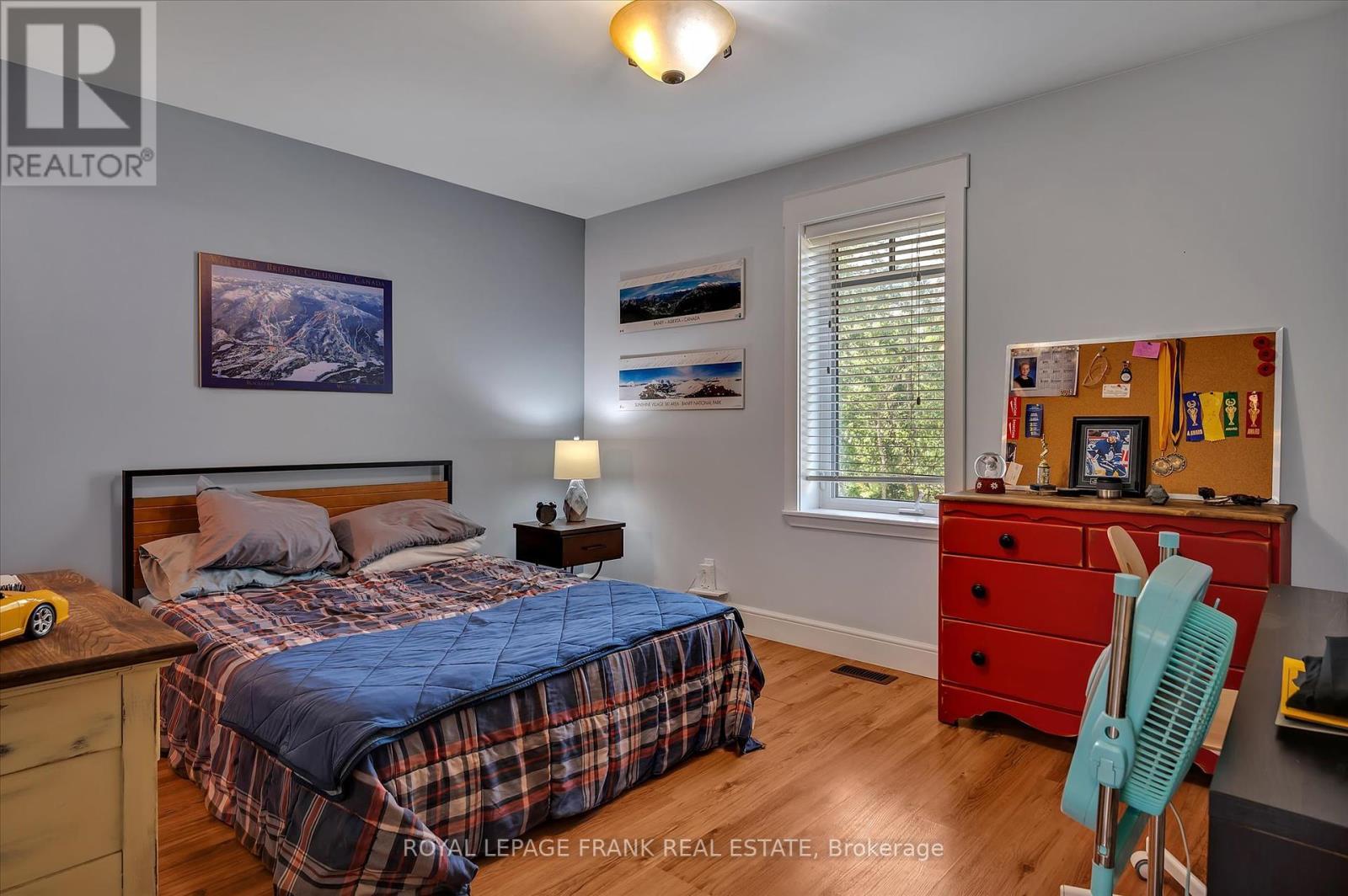 












1898 LAKEHURST ROAD

,
Trent Lakes,




Ontario
K0L1J0

