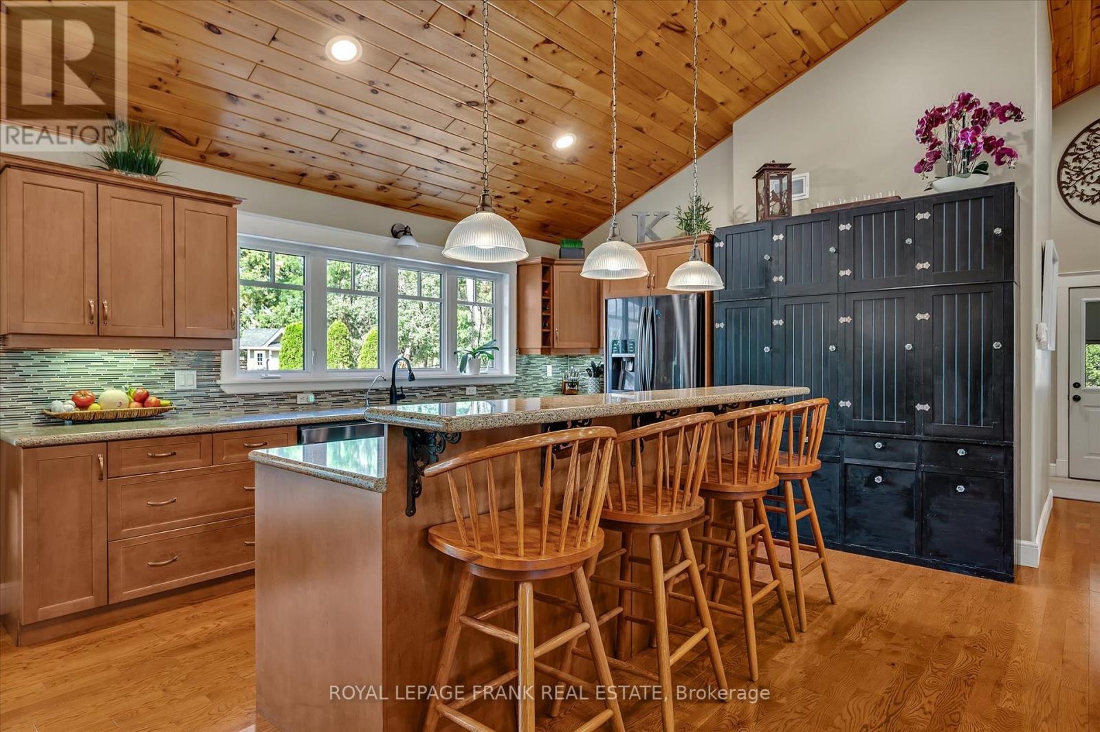 












1898 LAKEHURST ROAD

,
Trent Lakes,




Ontario
K0L1J0


