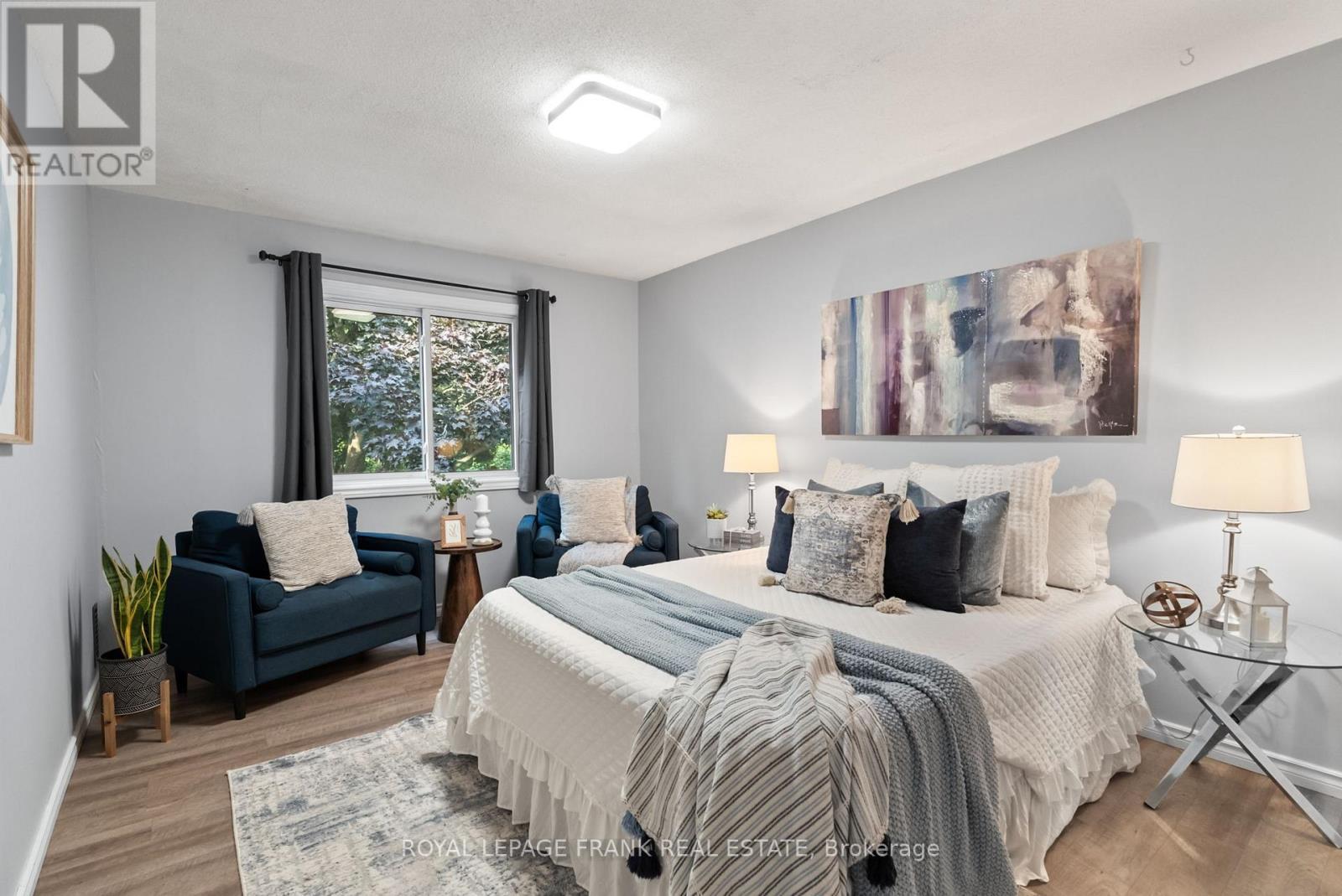 












9 THE BRIDLE PATH

,
Clarington (Bowmanville),




Ontario
L1C3W1

