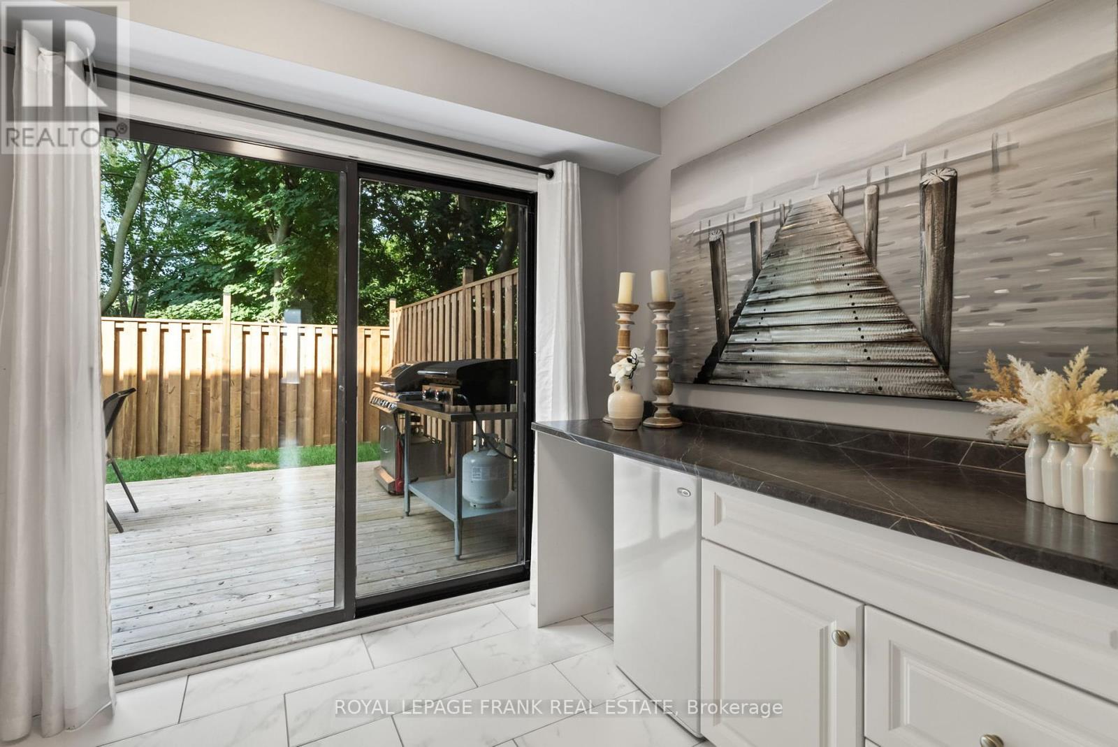 












9 THE BRIDLE PATH

,
Clarington (Bowmanville),




Ontario
L1C3W1

