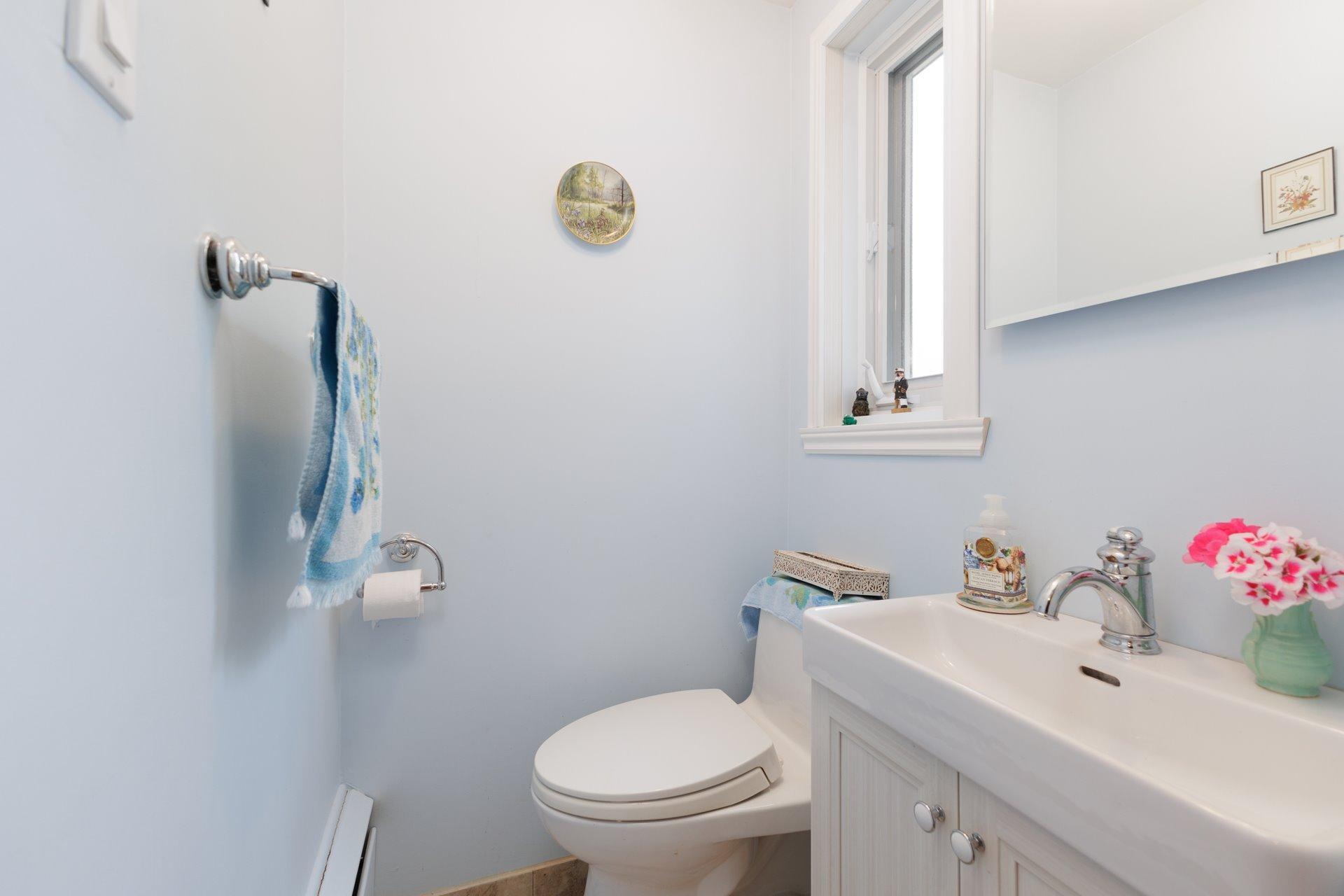 









182


Av. Braebrook

,
Pointe-Claire,




QC
H9R1T9


