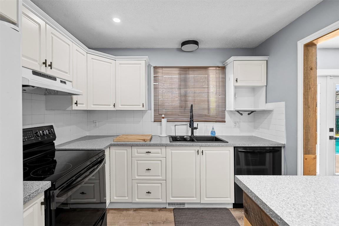 









3592


Barney

Road,
West Kelowna,




BC
V4T 1J2

