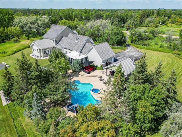 









584


Fraser

RD,
Winnipeg,




MB
R2N 4B4

