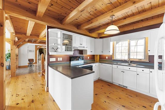 









584


Fraser

RD,
Winnipeg,




MB
R2N 4B4


