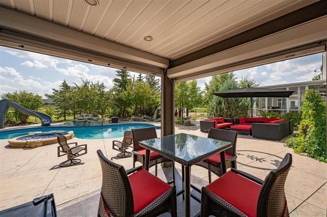 









584


Fraser

RD,
Winnipeg,




MB
R2N 4B4

