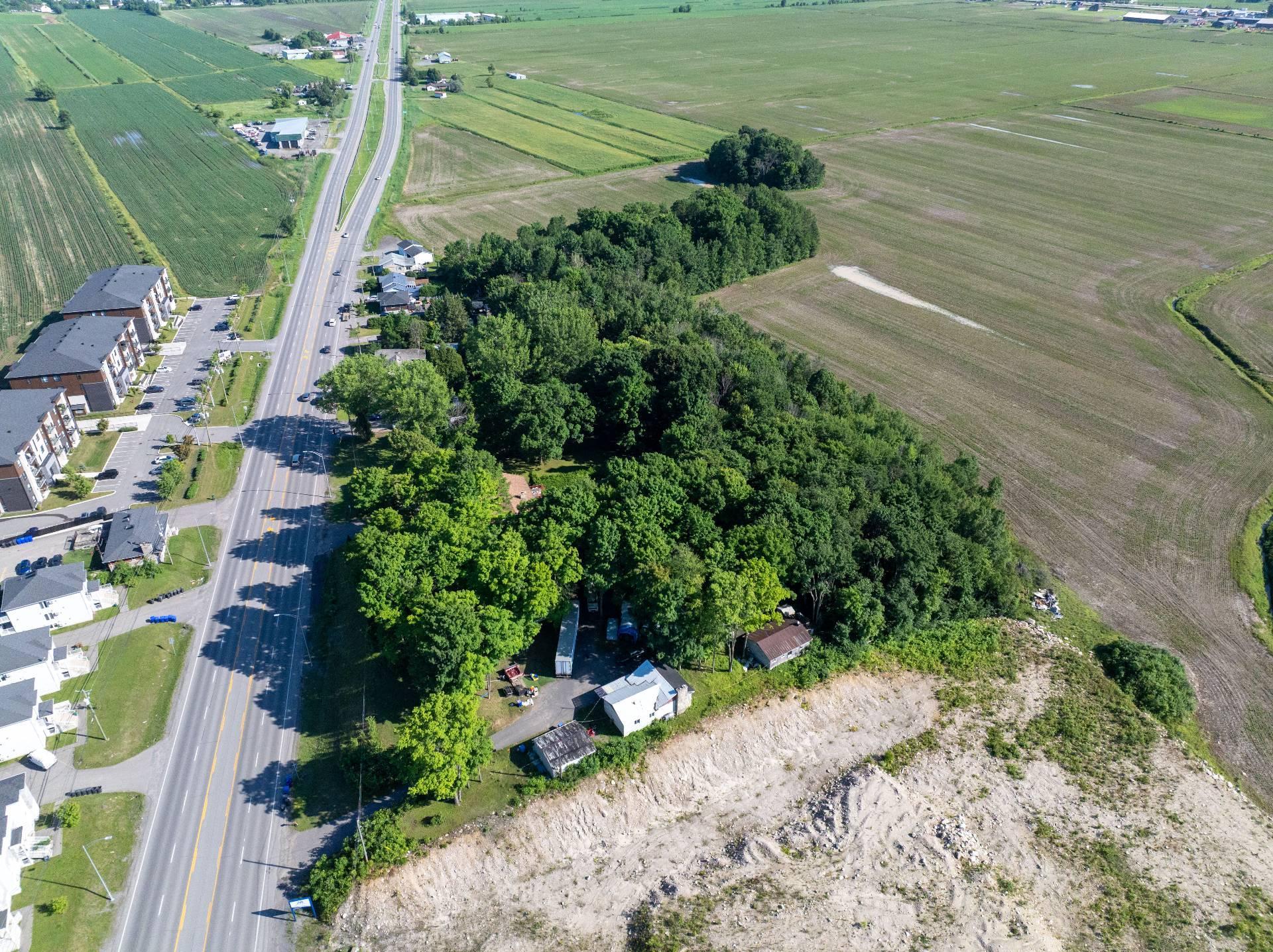 












Boul. du Curé-Labelle

,
Mirabel,







QC
J7J2G8

