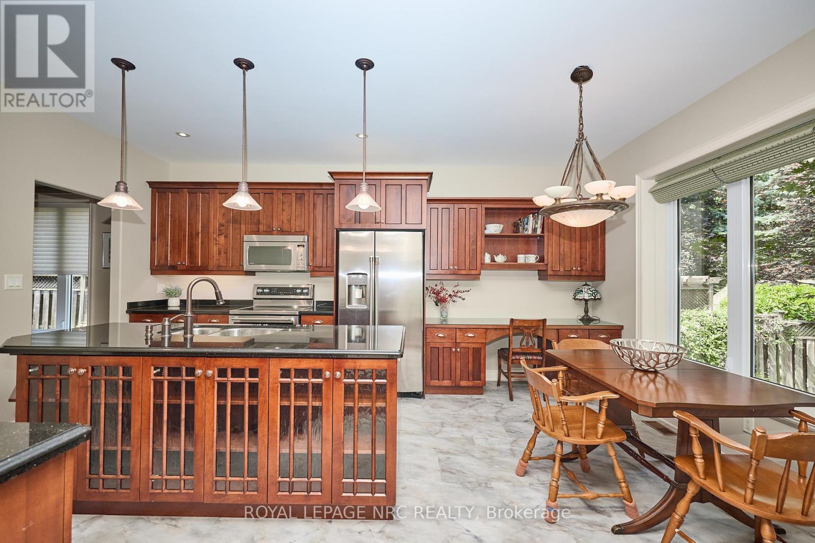












776 WARNER ROAD

,
Niagara-on-the-Lake (St. Davids),




Ontario
L0S1P0

