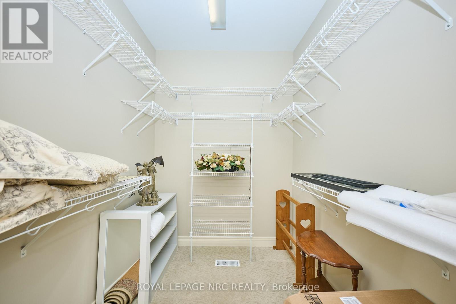 












776 WARNER ROAD

,
Niagara-on-the-Lake (St. Davids),




Ontario
L0S1P0


