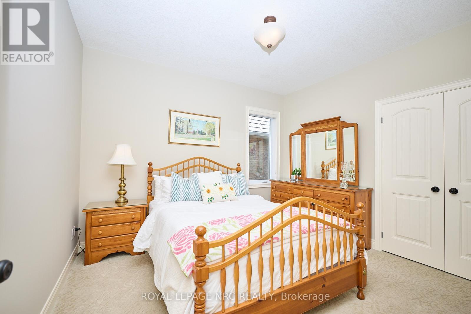 












776 WARNER ROAD

,
Niagara-on-the-Lake (St. Davids),




Ontario
L0S1P0

