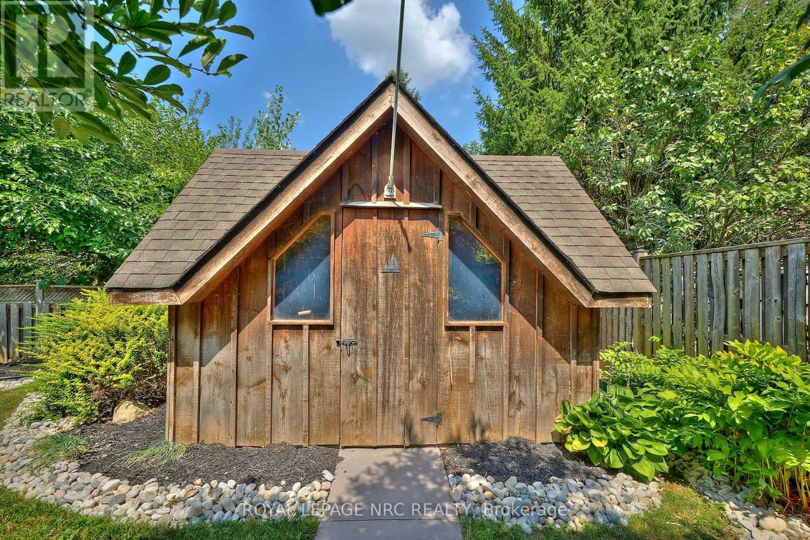 












776 WARNER ROAD

,
Niagara-on-the-Lake (St. Davids),




Ontario
L0S1P0


