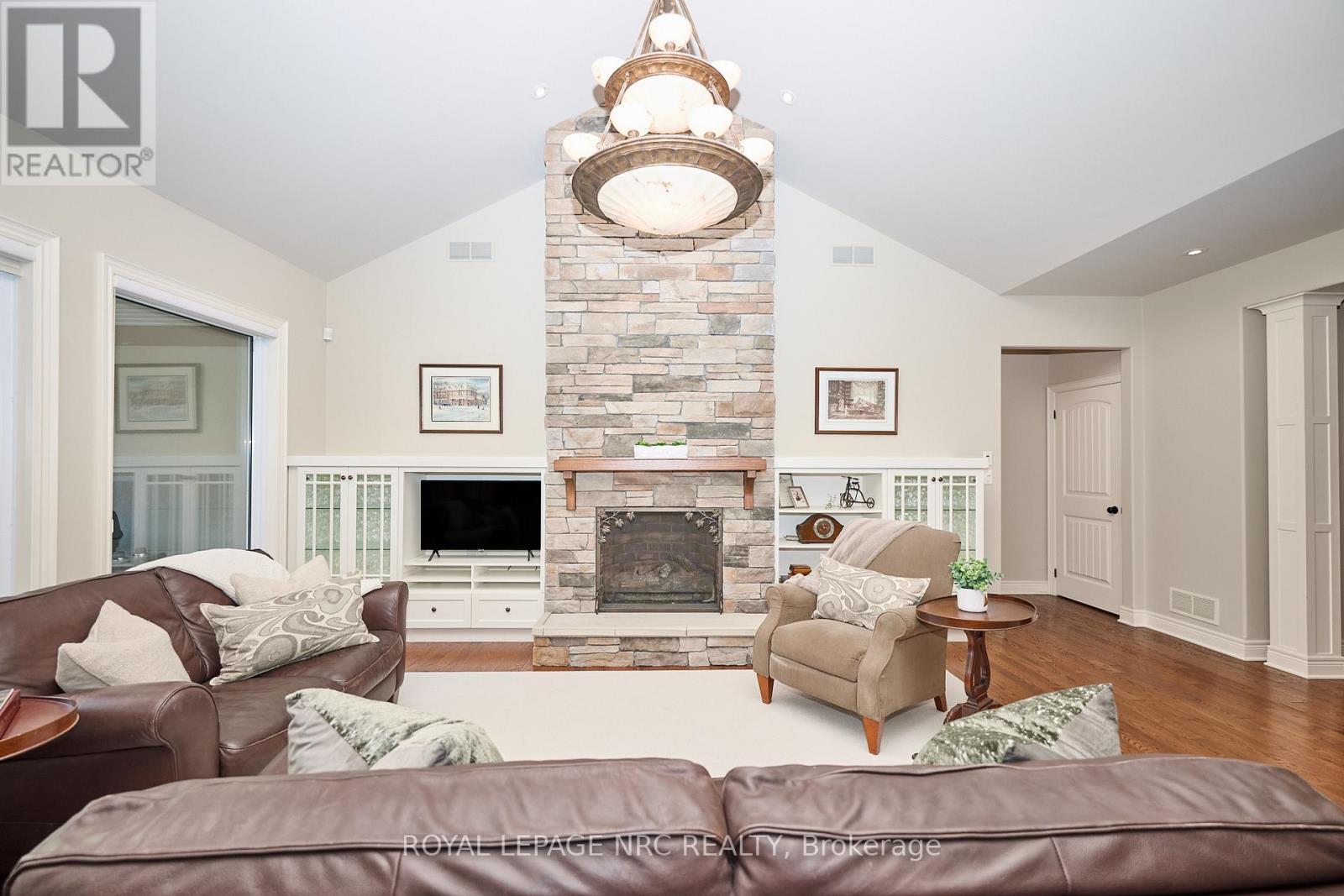 












776 WARNER ROAD

,
Niagara-on-the-Lake (St. Davids),




Ontario
L0S1P0

