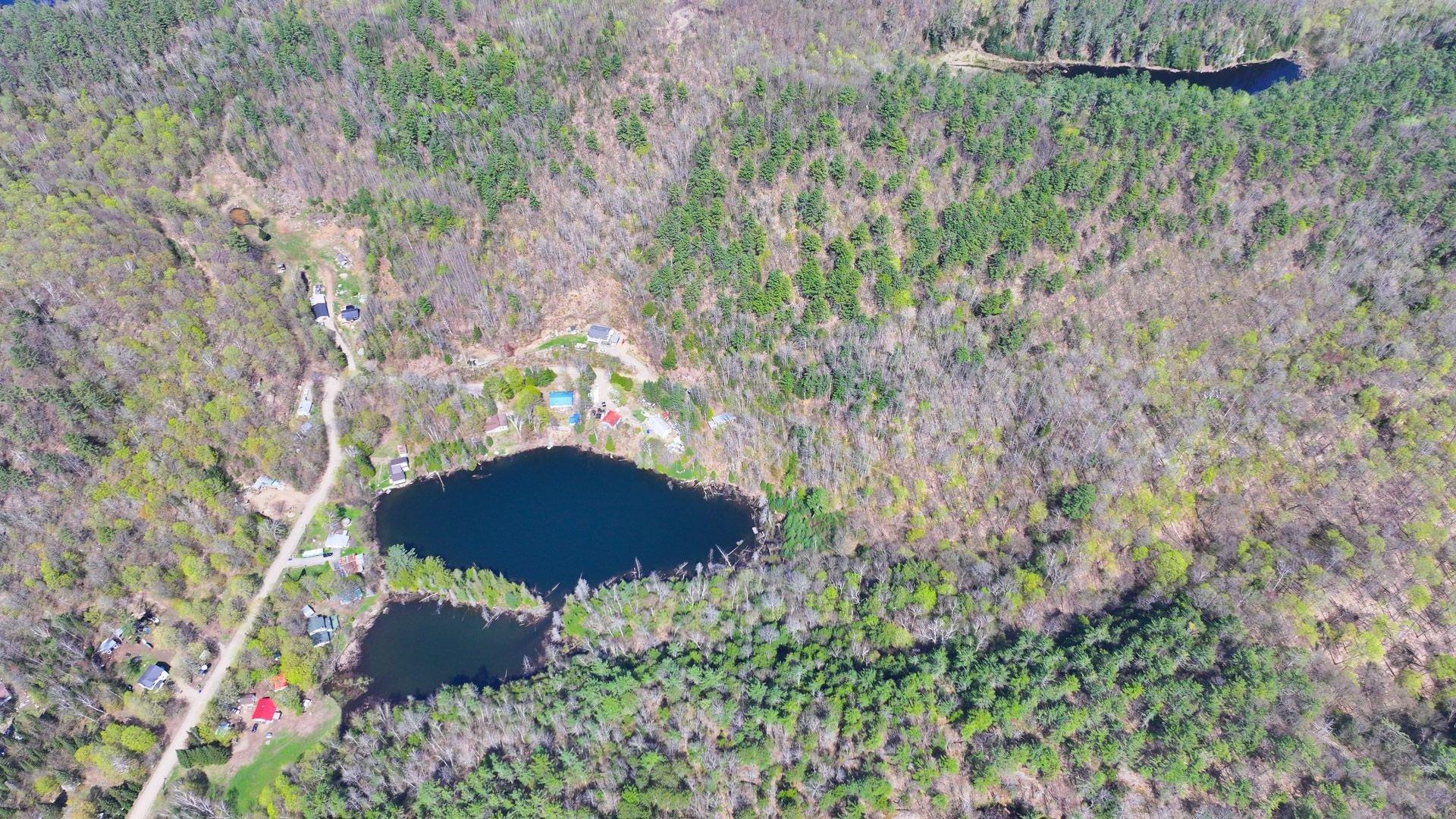 









173


Rue du Lac-Tranquille

,
Denholm,




QC
J8N9H1

