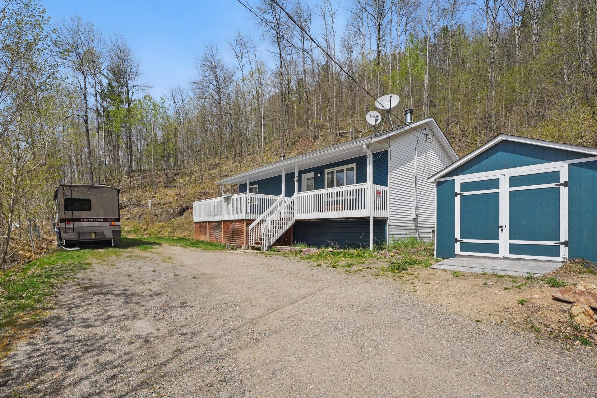 









173


Rue du Lac-Tranquille

,
Denholm,




QC
J8N9H1

