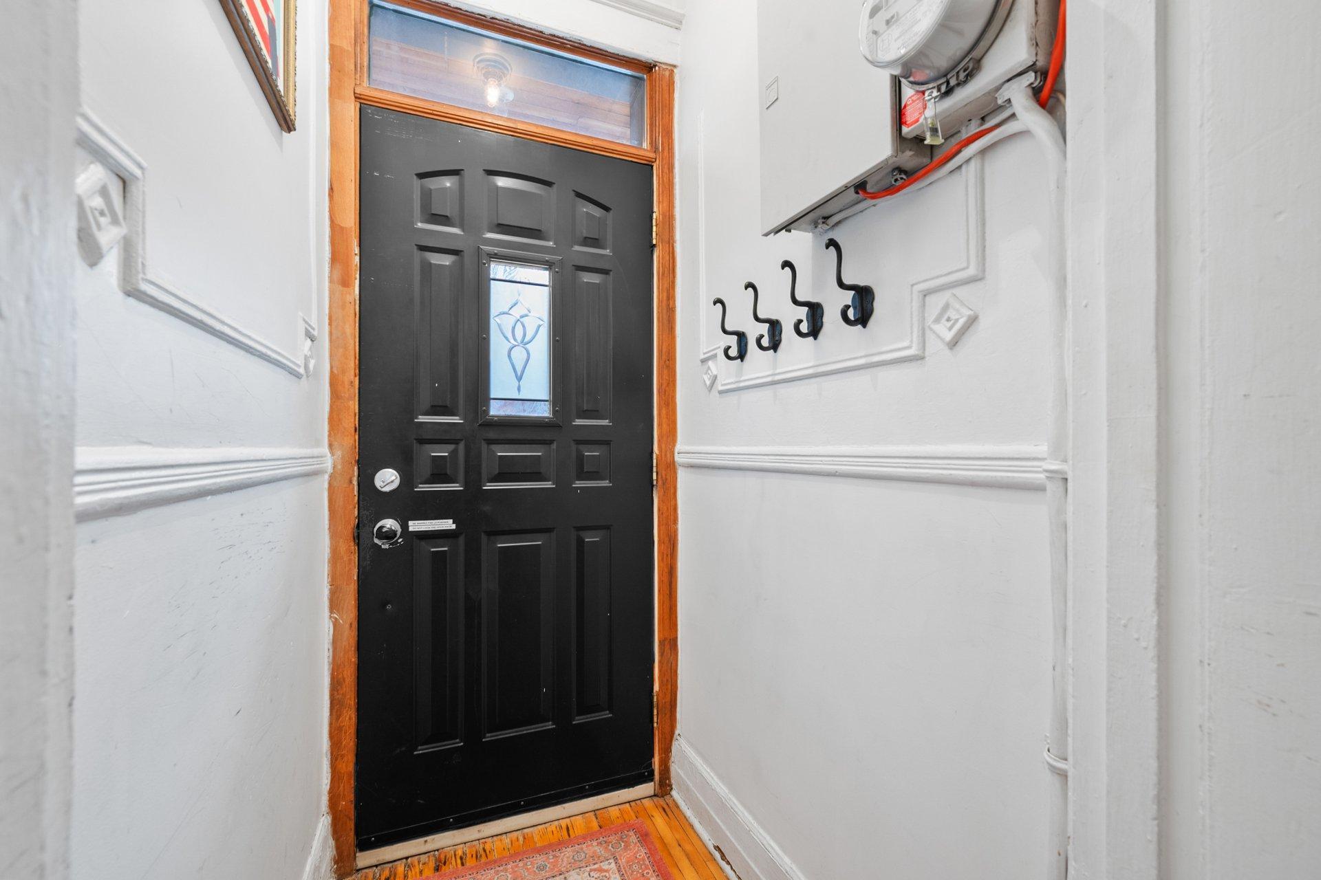 









4163

 - 4167


Rue Clark

,
Montréal (Le Plateau-Mont-Royal),




QC
H2W1W9

