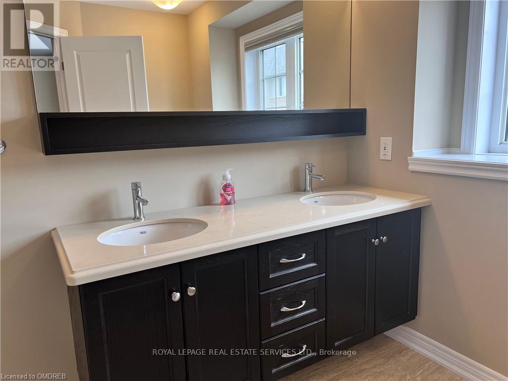 












3140 BLACKFRIAR COMMON

,
Oakville,




Ontario
L6H0P8


