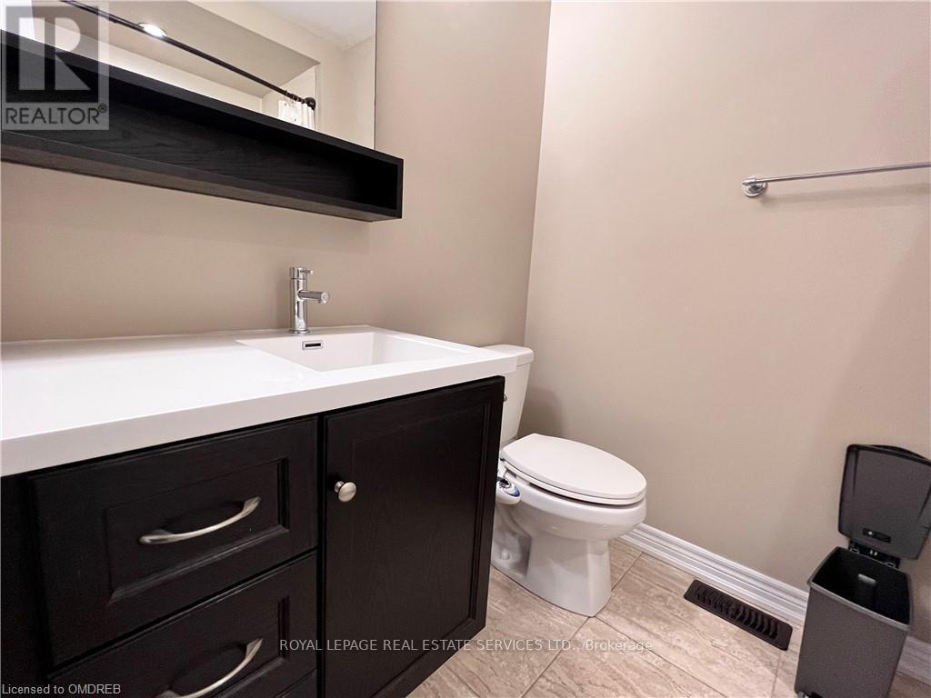 












3140 BLACKFRIAR COMMON

,
Oakville,




Ontario
L6H0P8


