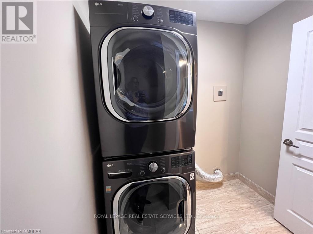 












3140 BLACKFRIAR COMMON

,
Oakville,




Ontario
L6H0P8


