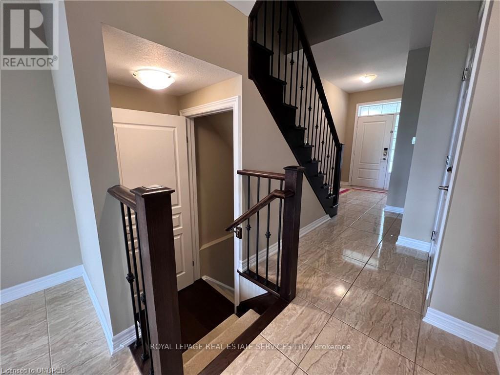 












3140 BLACKFRIAR COMMON

,
Oakville,




Ontario
L6H0P8

