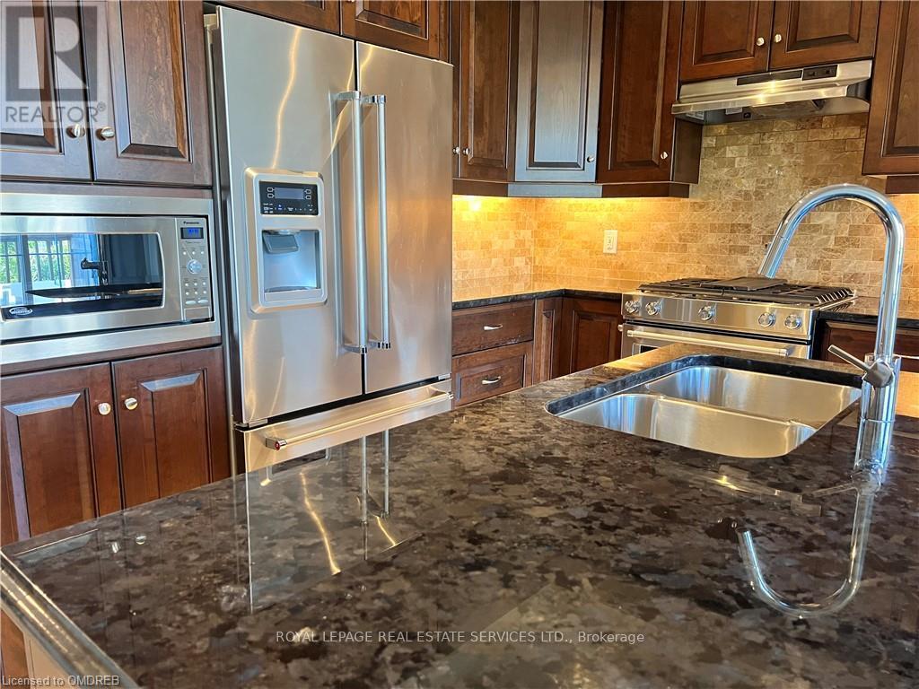 












3140 BLACKFRIAR COMMON

,
Oakville,




Ontario
L6H0P8

