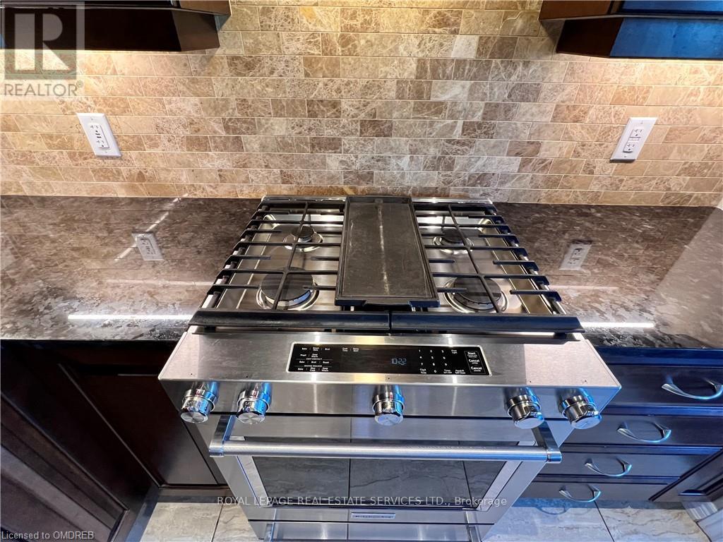 












3140 BLACKFRIAR COMMON

,
Oakville,




Ontario
L6H0P8

