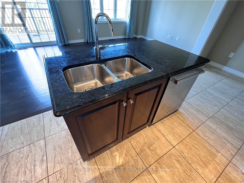 












3140 BLACKFRIAR COMMON

,
Oakville,




Ontario
L6H0P8

