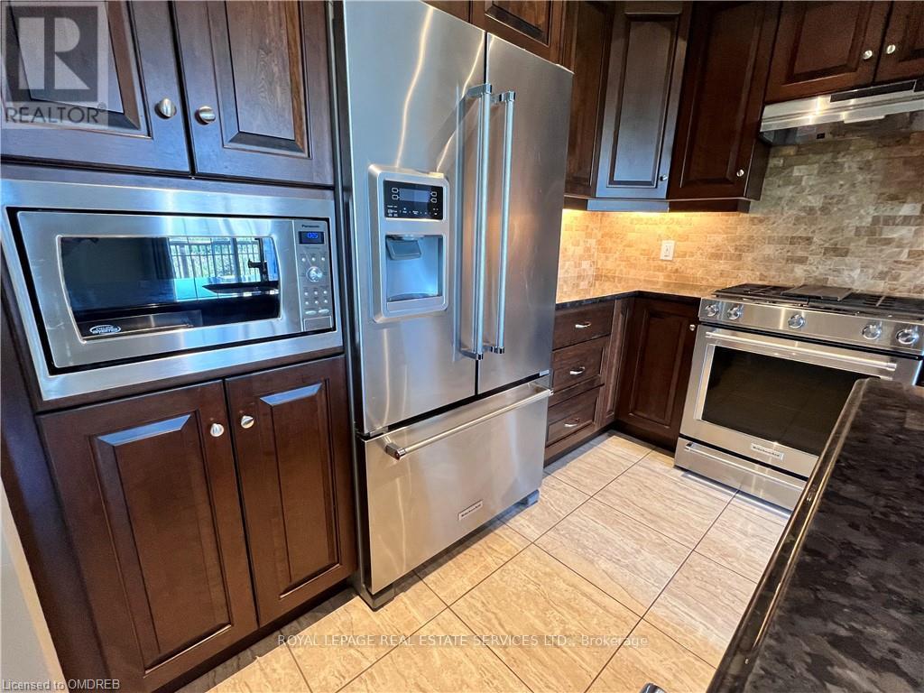 












3140 BLACKFRIAR COMMON

,
Oakville,




Ontario
L6H0P8

