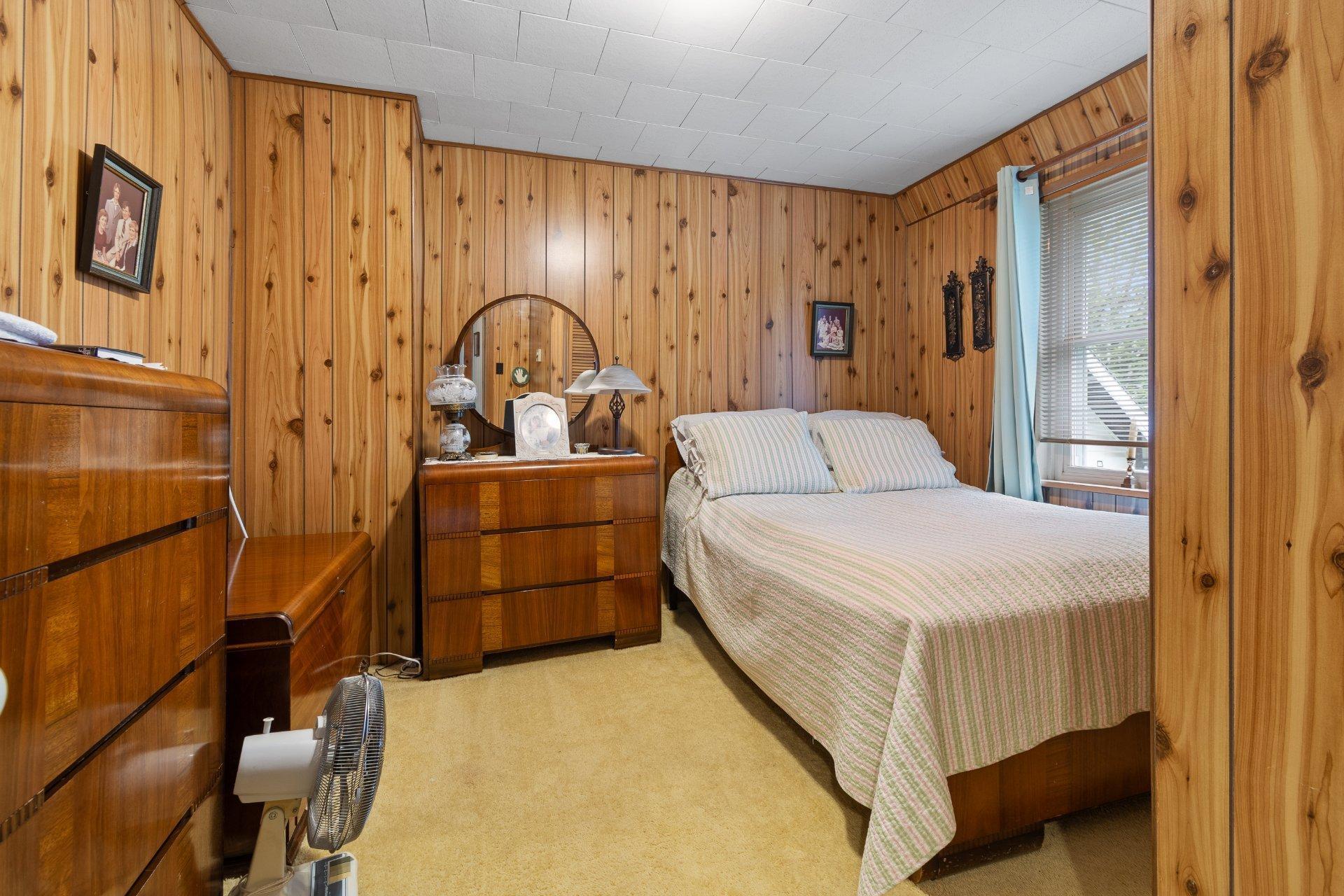 









999


Ch. John-Dale

,
Shawville,




QC
J0X2Y0

