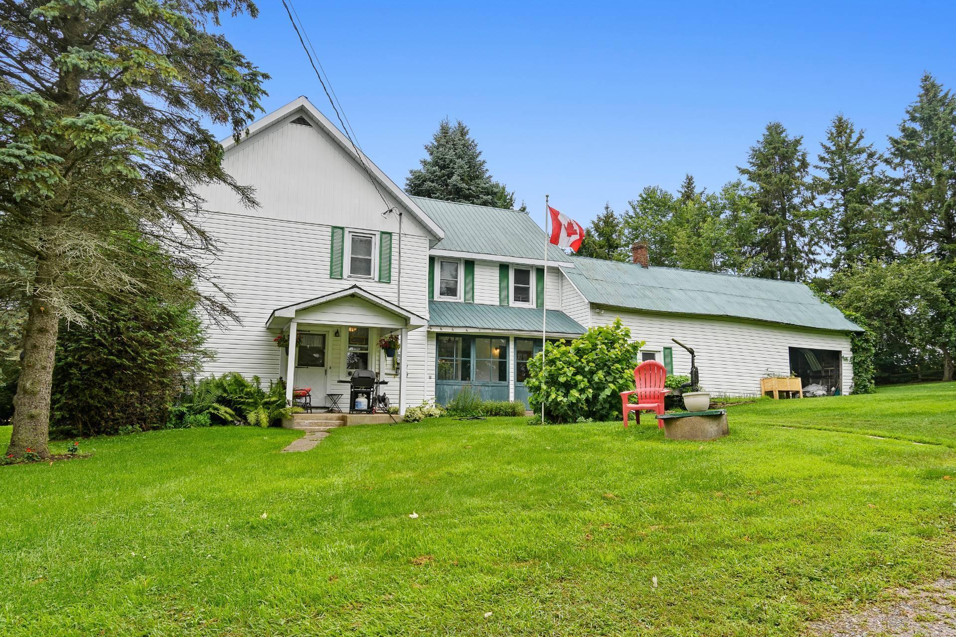 









999


Ch. John-Dale

,
Shawville,




QC
J0X2Y0

