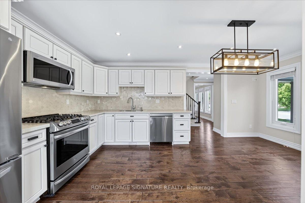 









1245


Huron

Court,
Innisfil,




ON
L9S 1X5

