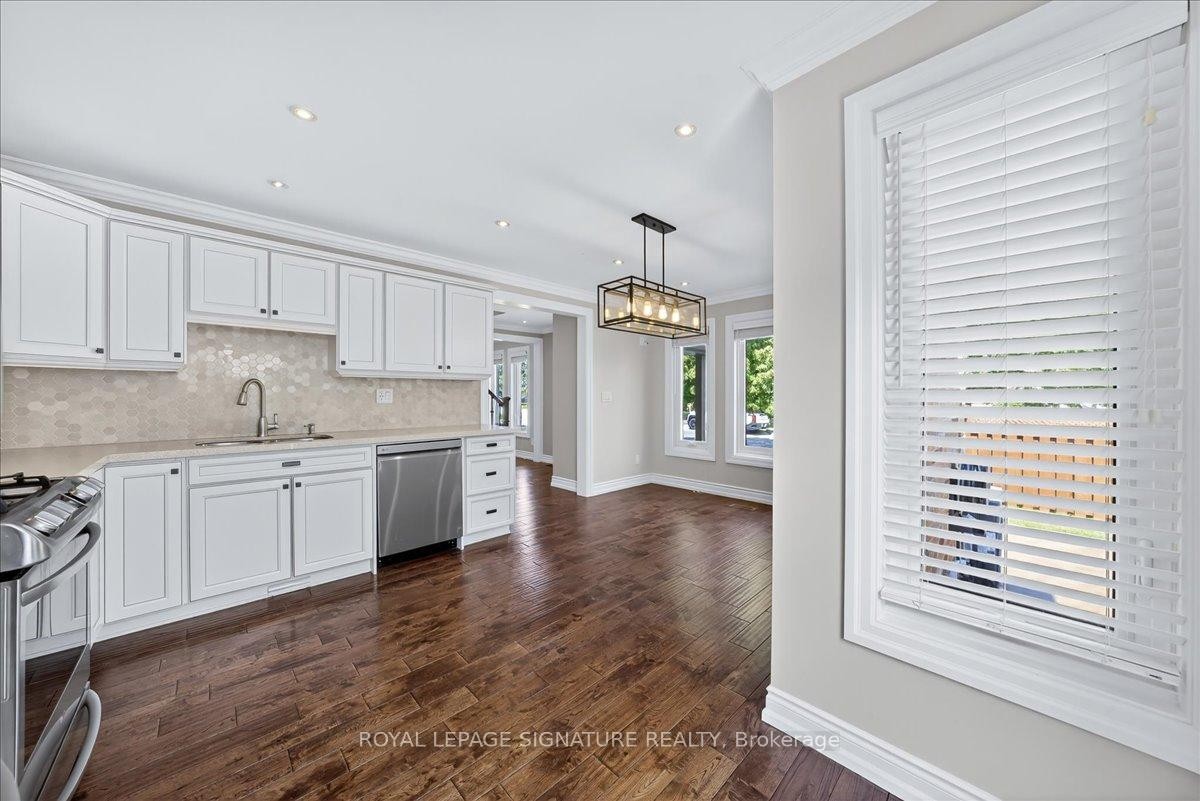 









1245


Huron

Court,
Innisfil,




ON
L9S 1X5

