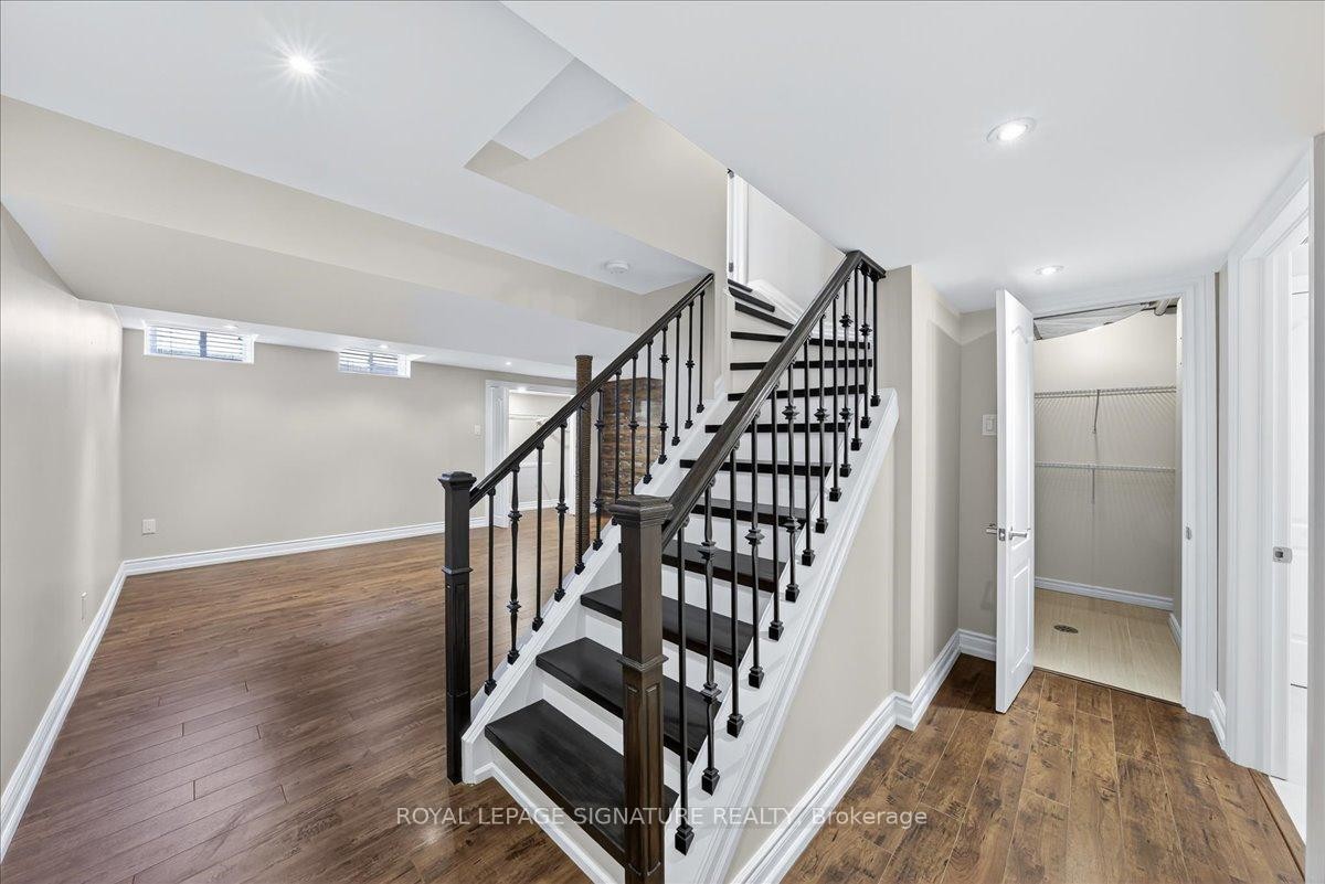 









1245


Huron

Court,
Innisfil,




ON
L9S 1X5

