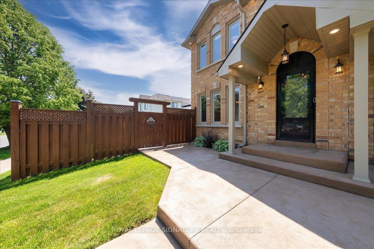 









1245


Huron

Court,
Innisfil,




ON
L9S 1X5

