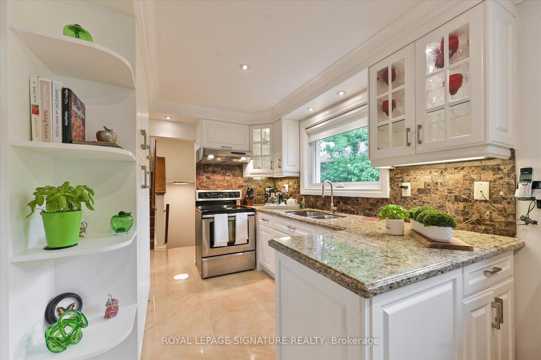 









113


Carsbrooke

Road,
Toronto,




ON
M9C 3C9

