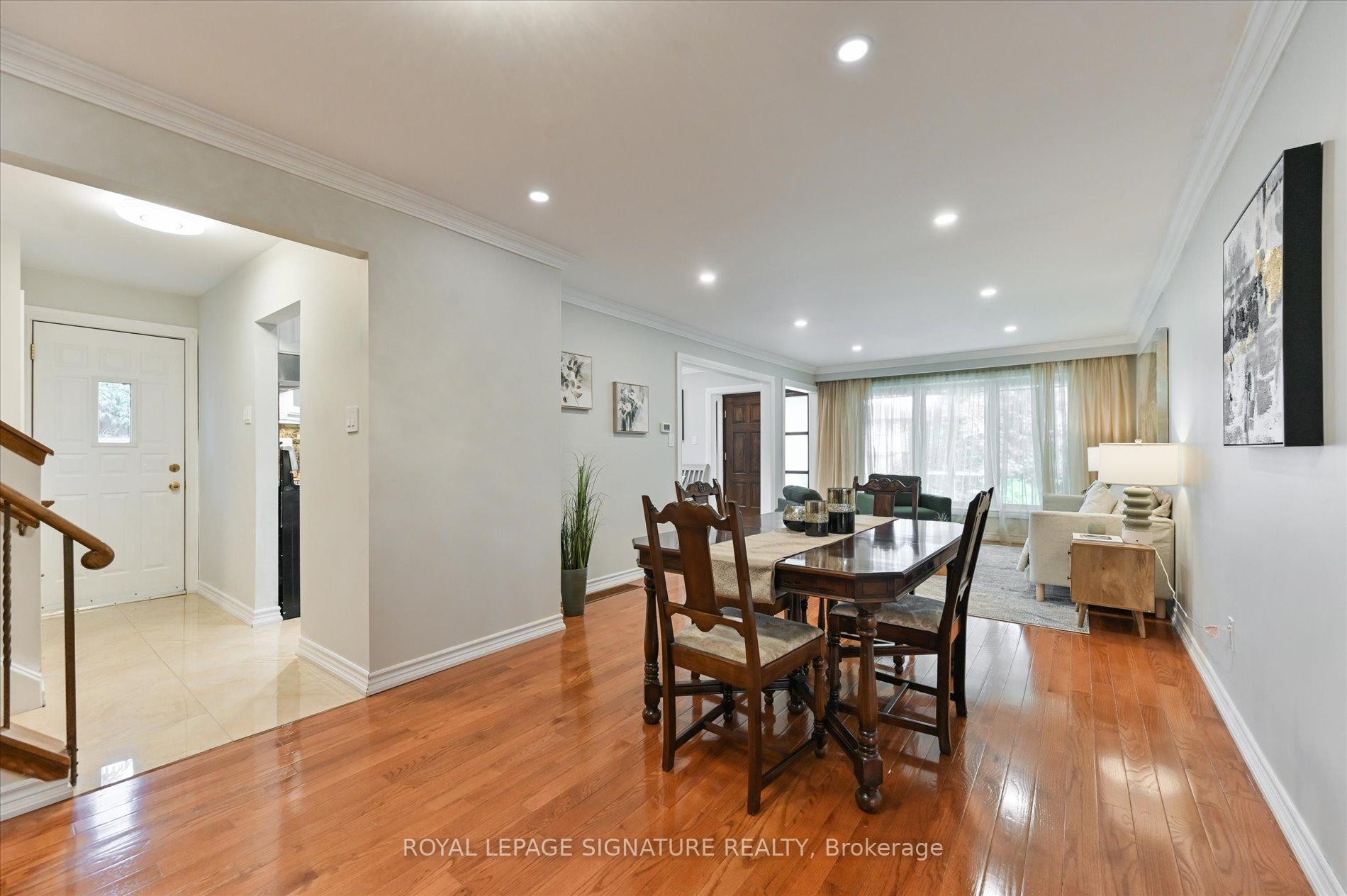 









113


Carsbrooke

Road,
Toronto,




ON
M9C 3C9

