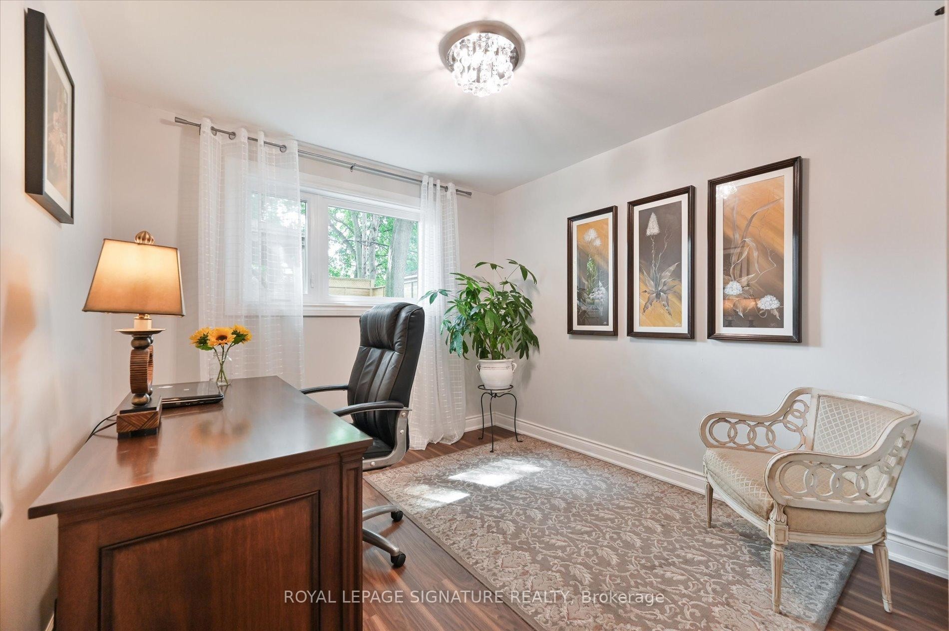









113


Carsbrooke

Road,
Toronto,




ON
M9C 3C9

