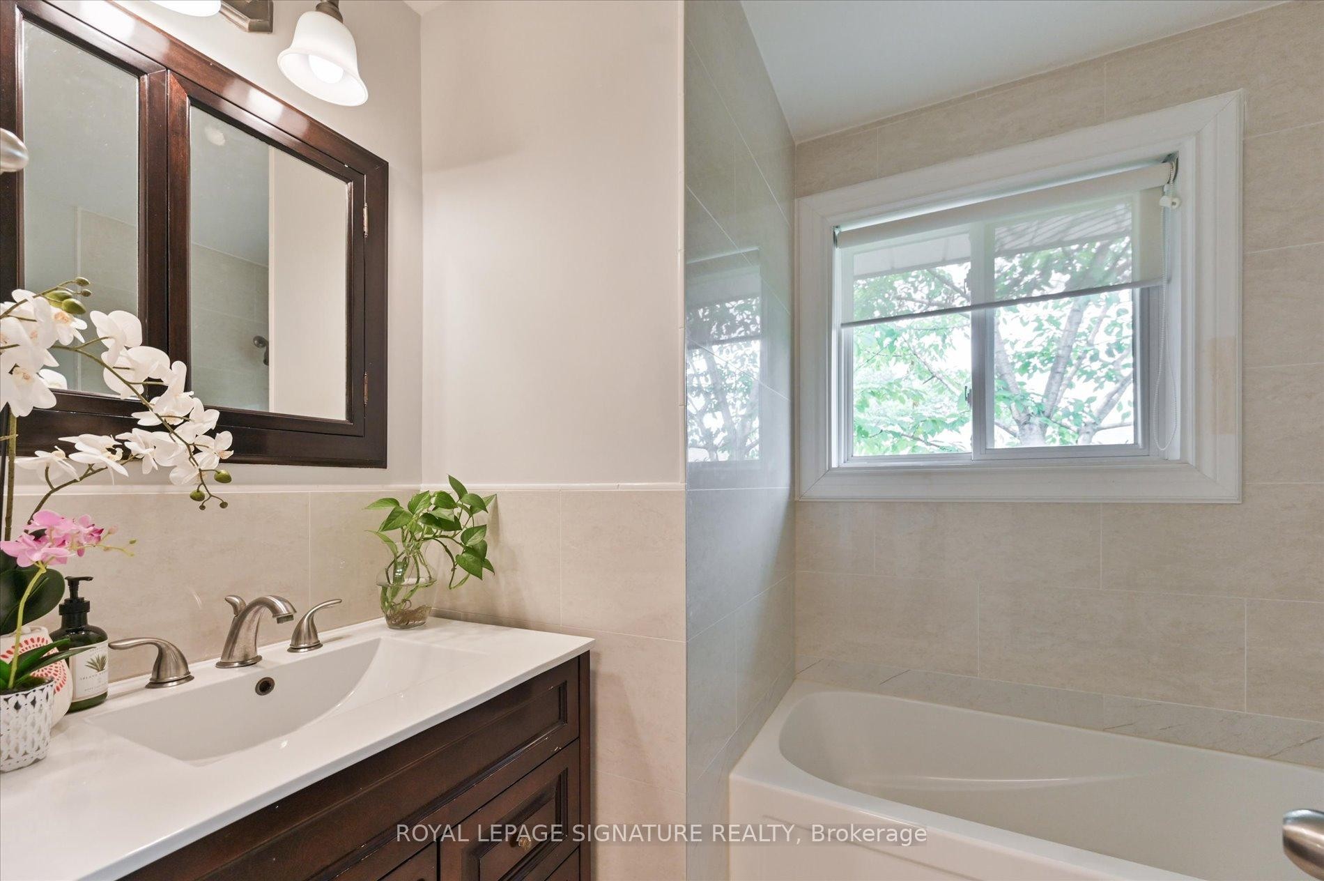 









113


Carsbrooke

Road,
Toronto,




ON
M9C 3C9

