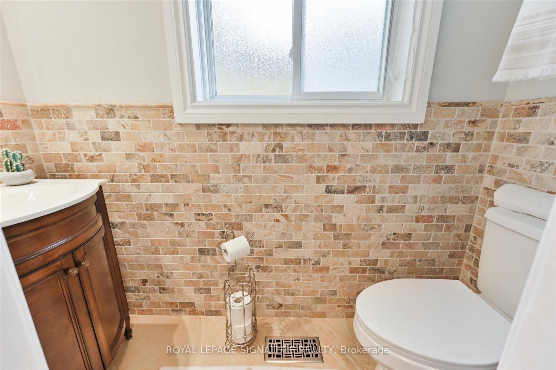 









113


Carsbrooke

Road,
Toronto,




ON
M9C 3C9

