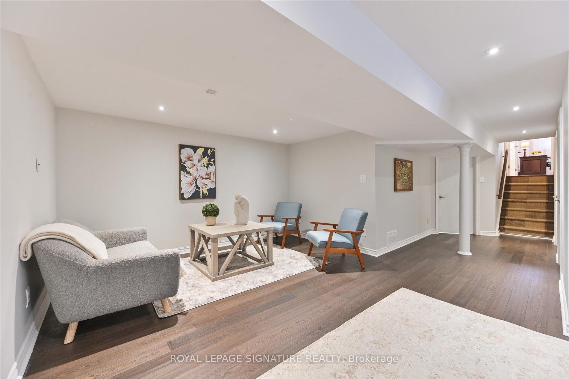 









113


Carsbrooke

Road,
Toronto,




ON
M9C 3C9

